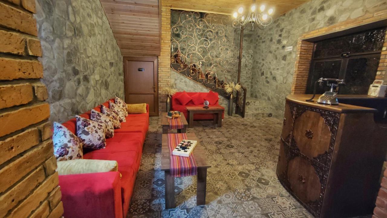 Old Town Sheki Hotel Buitenkant foto