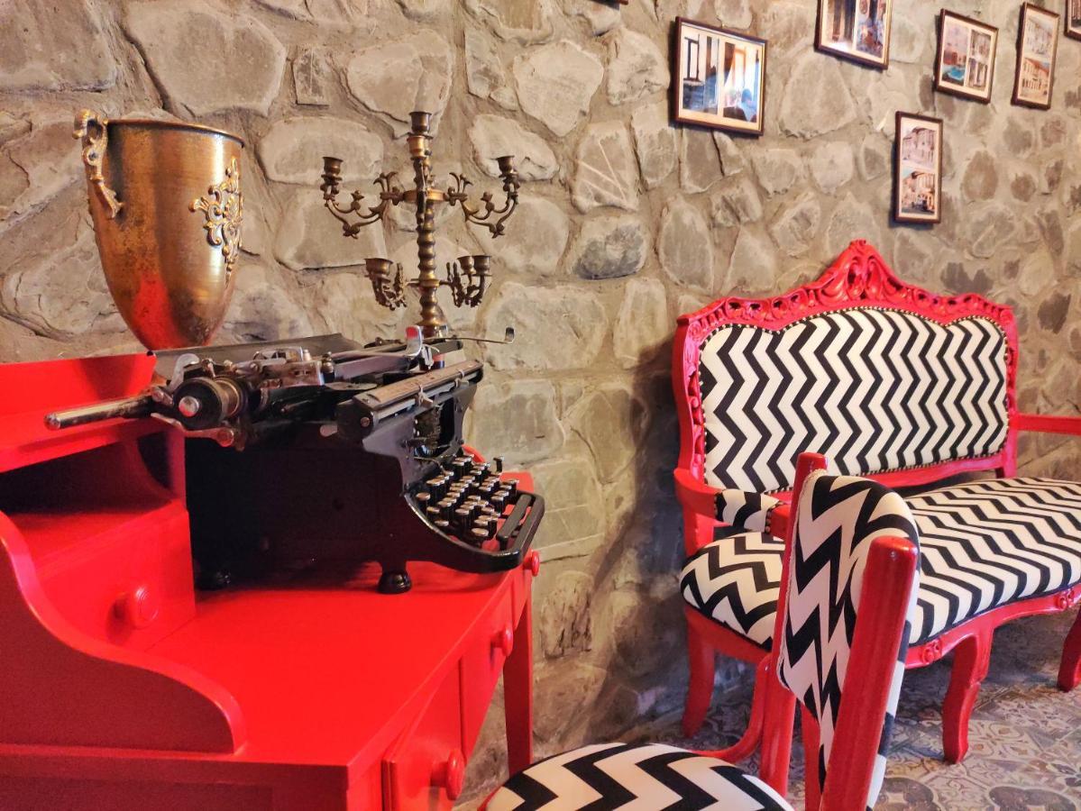 Old Town Sheki Hotel Buitenkant foto