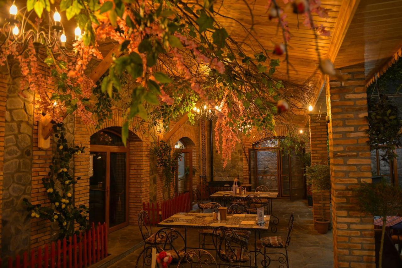 Old Town Sheki Hotel Buitenkant foto