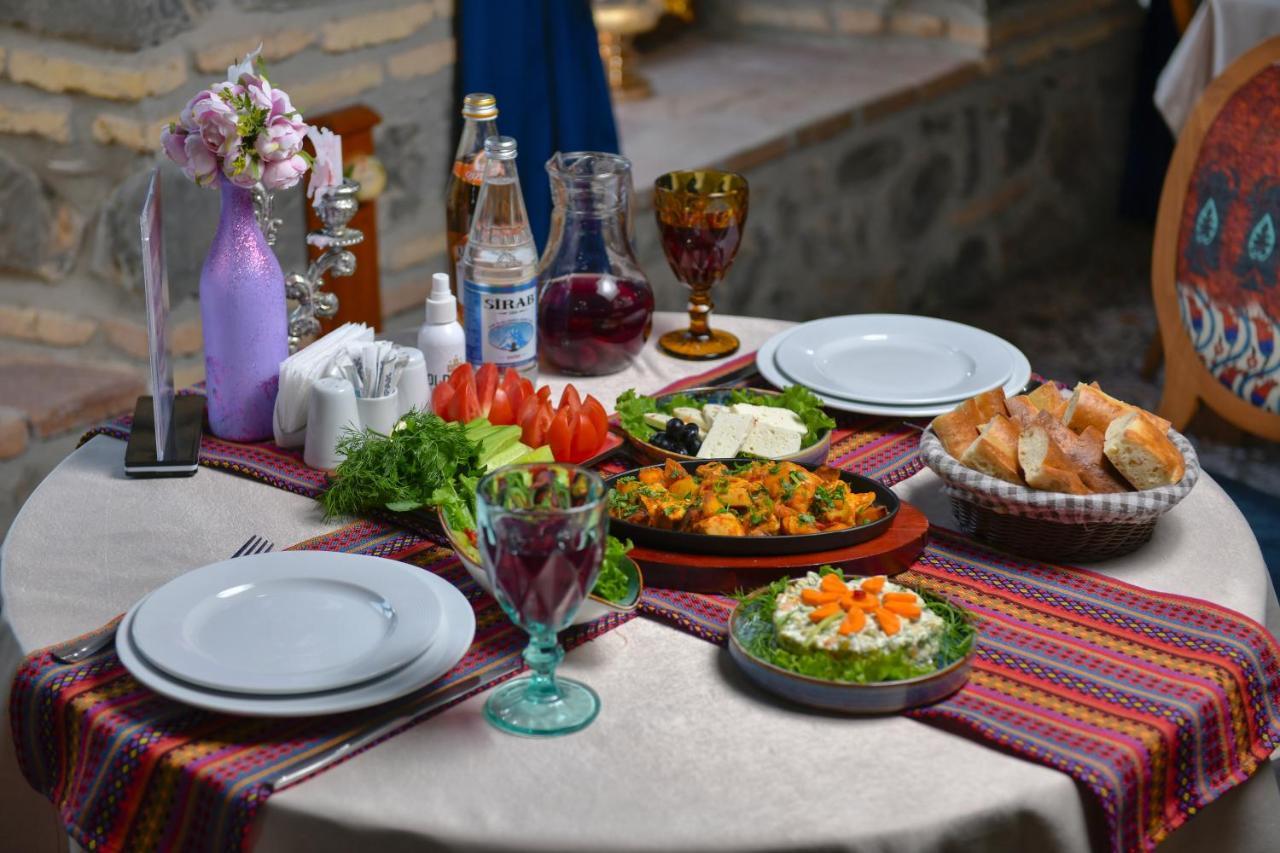 Old Town Sheki Hotel Buitenkant foto