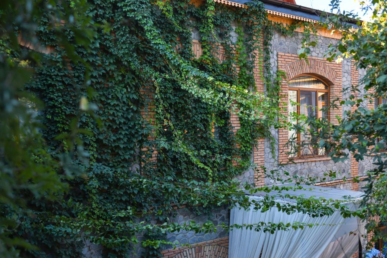 Old Town Sheki Hotel Buitenkant foto