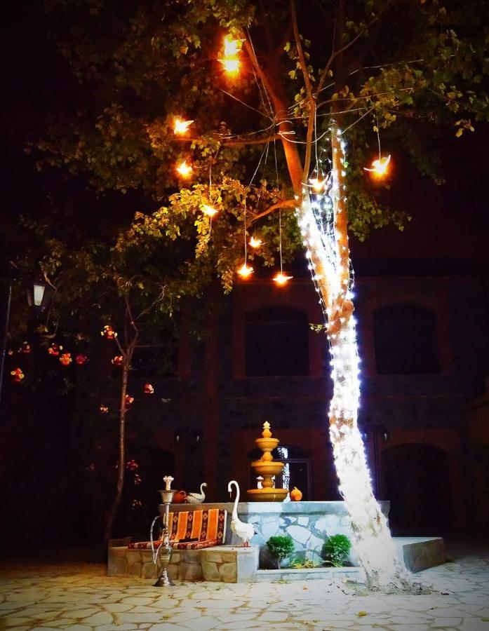 Old Town Sheki Hotel Buitenkant foto