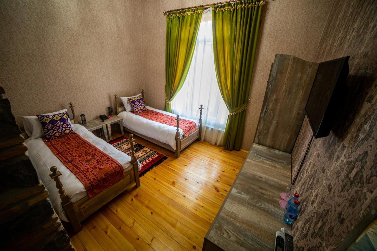 Old Town Sheki Hotel Buitenkant foto