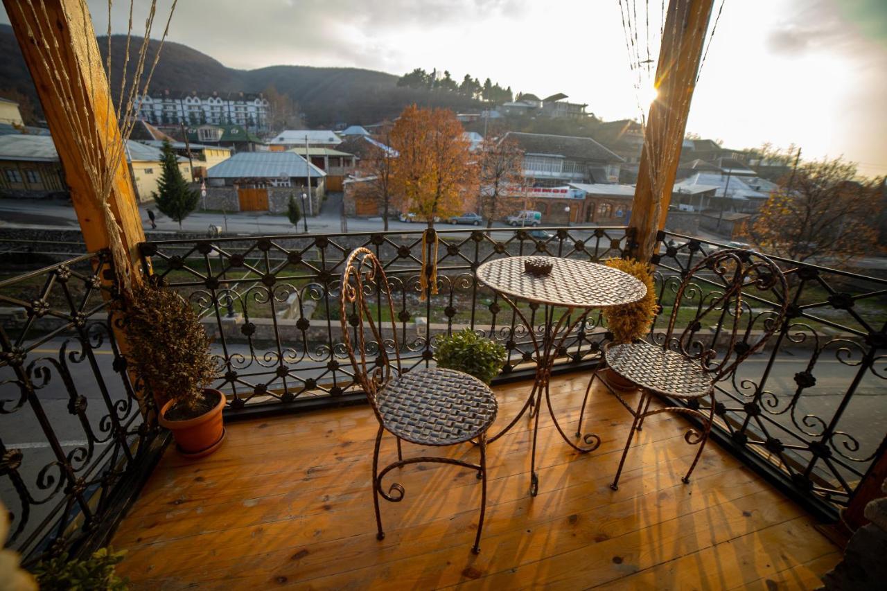 Old Town Sheki Hotel Buitenkant foto