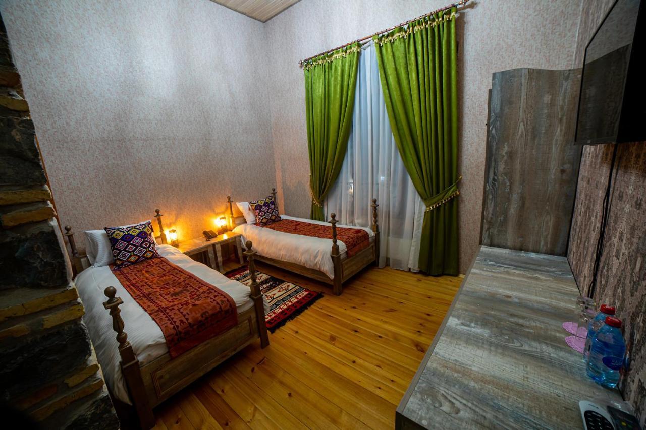 Old Town Sheki Hotel Buitenkant foto