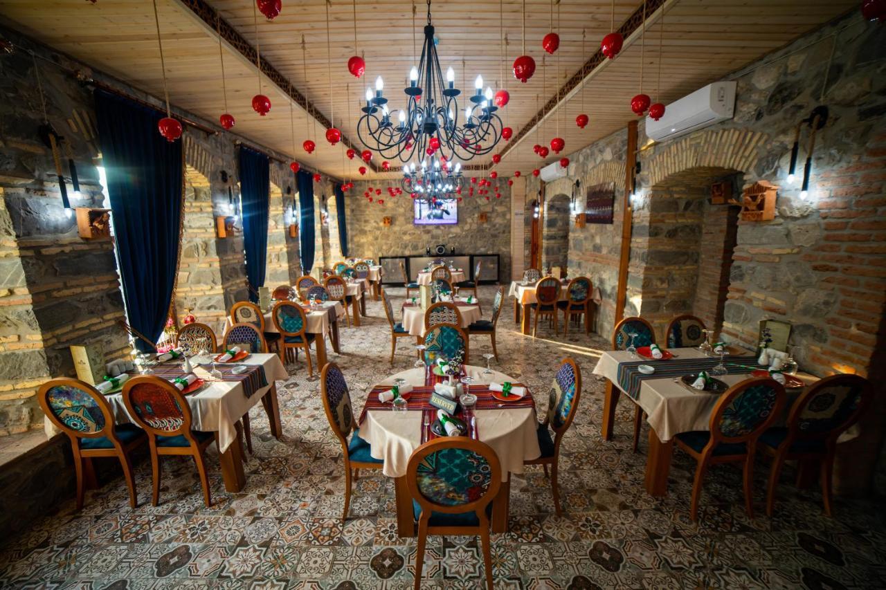Old Town Sheki Hotel Buitenkant foto
